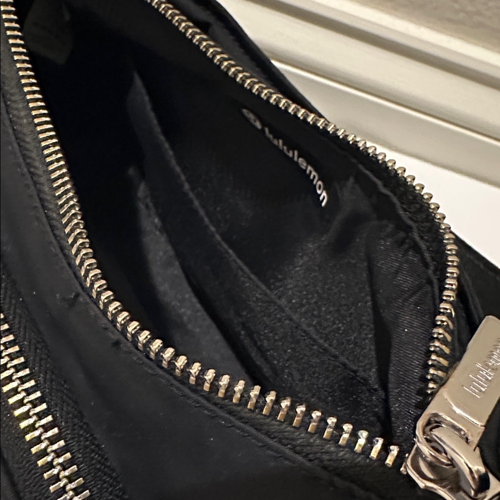 EUC Lululemon Crossbody Bag with Nano Pouch - Picture 7 of 10